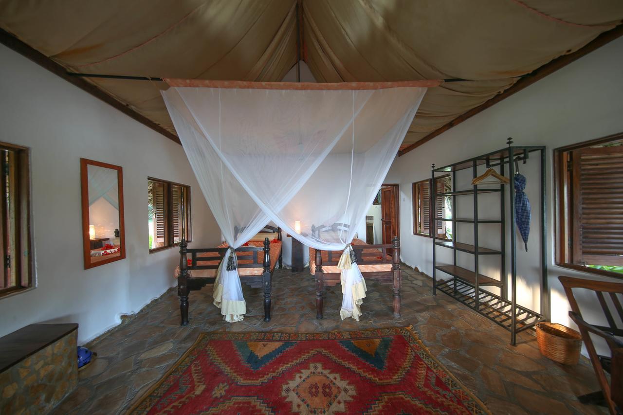 Kinasi Lodge Utende Exterior foto